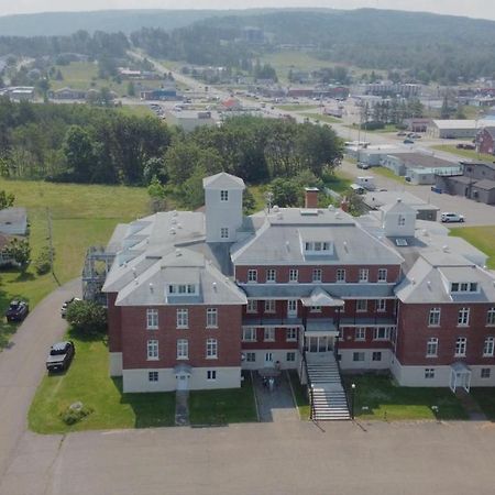 Le Couvent Apartment Sainte Anne-des-Chênes Exterior foto